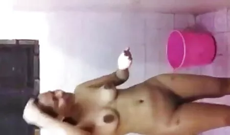ব্লজব, দ্বৈত মেয়ে ও এক বাংলা চোদা চোদি ভিডিও পুরুষ)