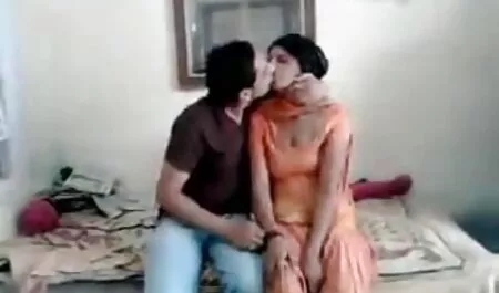 বড় সুন্দরী মহিলা চোদা চোদি করা