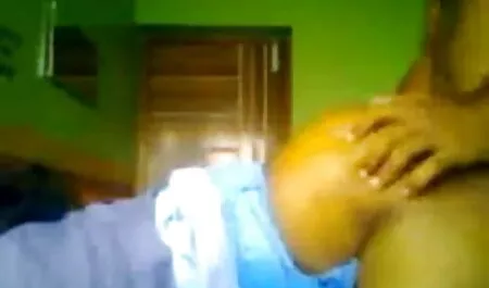 পেঁপে জিরো চিক্চিক ও পপির চোদা চোদি স্বর্ণ