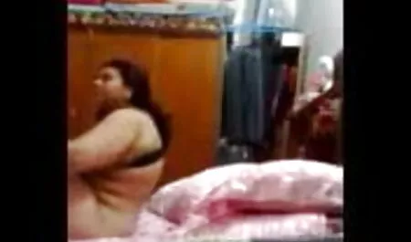 বাঁড়ার বাংলা চোদাচোদি ভিডিও রস খাবার