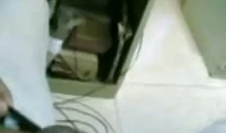 বড় সুন্দরী মহিলা সানি লিওনের চোদা চোদি