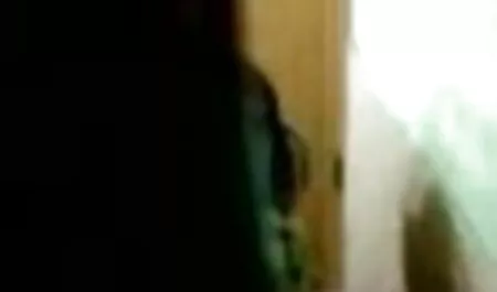 বাঁড়ার অসমীয়া চোদা চোদি রস খাবার, পোঁদ