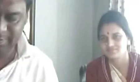 মেয়ে সমকামী, সুন্দরী পপির চোদা চোদি বালিকা