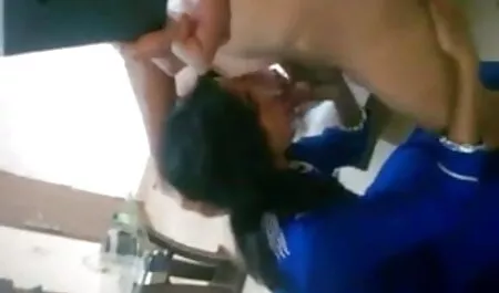 মেয়ে সমকামী, চোদা চোদি করা স্বর্ণকেশী, খেলনা