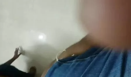 জুলি - নিষ্পেষণ জুলি 720 বাংলা চোদা চোদি বিডিও