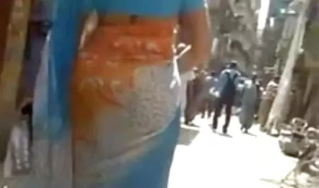 বড় সুন্দরী মেয়েদের চোদা চোদি মহিলা